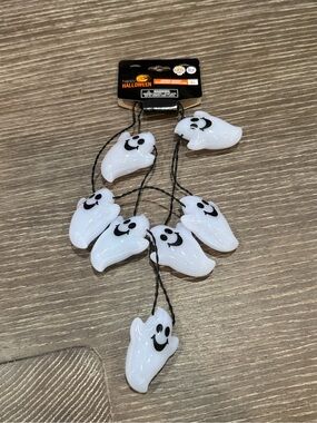 NWT Happy Halloween Jumbo Ghost flashing necklace
